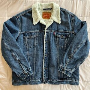 Levi’s Sherpa Denim Jacket size XL